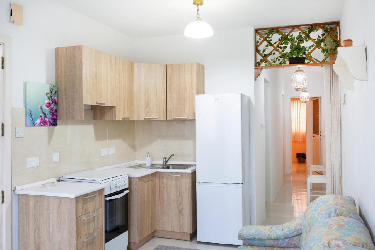 Ne1 - Lovely 2 Bedroom Apartment. Perfect Location Mellieha Exterior foto